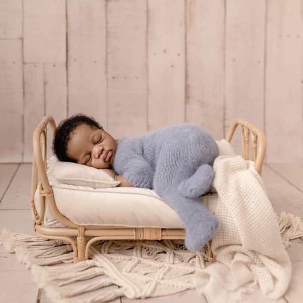 Petit lit bébé en rotin ajouré petit lit bebe en rotin ajoure 2
