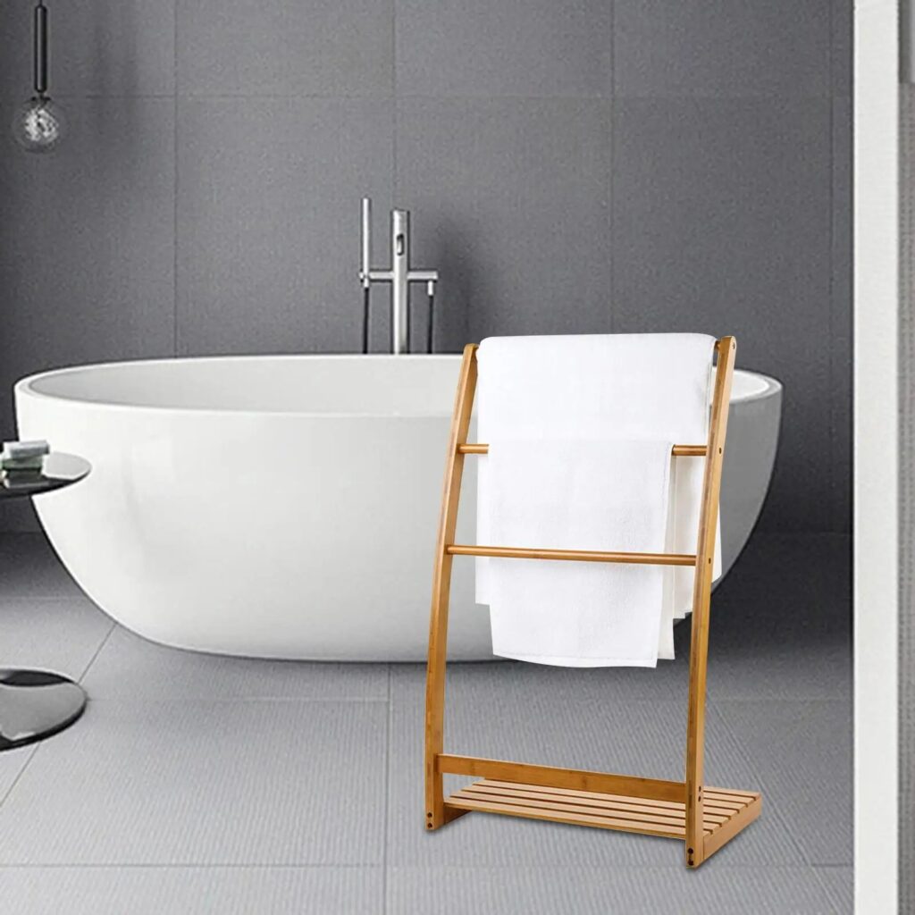 Porte-serviettes double en bambou naturel 65 x 50 x 130 cm B&b bath | Maisons du Monde