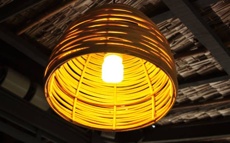 Plafonniers en rotin : pour quel type d'espace sont-ils idéaux ? Plafonniers en rotin : pour quel type d'espace sont-ils idéaux ? L'univers de la décoration d'intérieur plafonniers rotin type espace ideaux 7