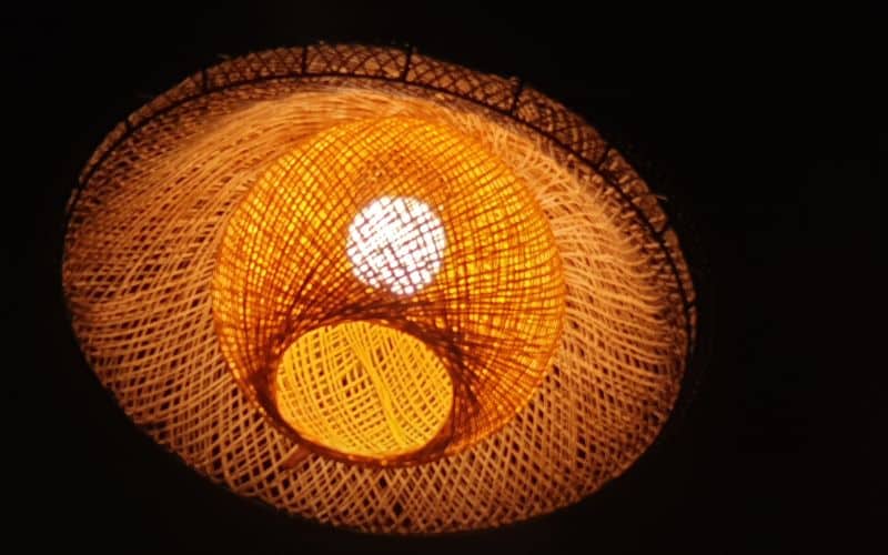 Astuce pro : Entretenir sa lampe en rotin pour la garder belle année après année Astuce pro : Entretenir sa lampe en rotin pour la garder belle année après année L'univers de la décoration d'intérieur astuce pro entretenir lampe rotin garder belle annee apres annee 2