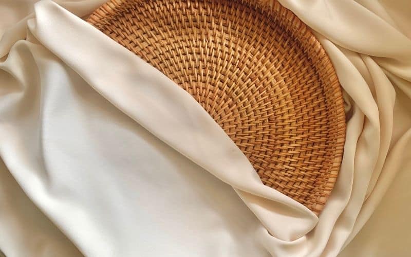 Astuce pro : Entretenir sa lampe en rotin pour la garder belle année après année Astuce pro : Entretenir sa lampe en rotin pour la garder belle année après année L'univers de la décoration d'intérieur astuce pro entretenir lampe rotin garder belle annee apres annee 3