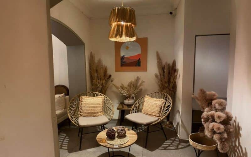 Bien choisir sa lampe en rotin : les critères essentiels pour une déco qui vous ressemble Bien choisir sa lampe en rotin : les critères essentiels pour une déco qui vous ressemble L'univers de la décoration d'intérieur bien choisir lampe rotin criteres essentiels deco vous ressemble 4