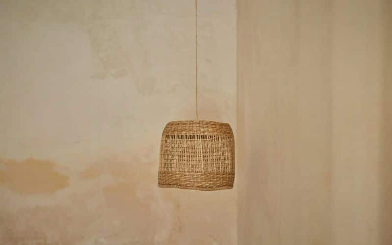 Lampe en rotin : Pourquoi elle fait son grand retour dans nos intérieurs ? Lampe en rotin : Pourquoi elle fait son grand retour dans nos intérieurs ? L'univers de la décoration d'intérieur lampe rotin pourquoi grand retour interieurs 1