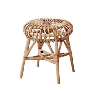 Tabouret Osier Rond et Nordique sur fond blanc