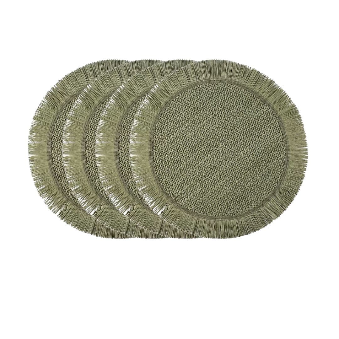 Lot de 4 Sets de Table Effet Paille de Style Pastoral Lot de 4 Sets de Table Effet Paille de Style Pastoral sur fond blanc